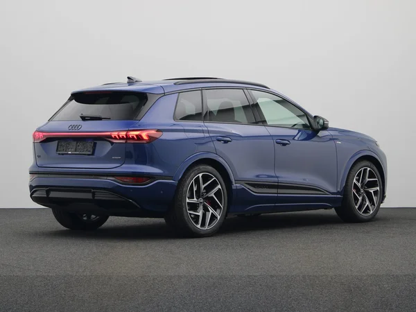 AUDI Q6 e-tron (2026) — foto 12 van 33