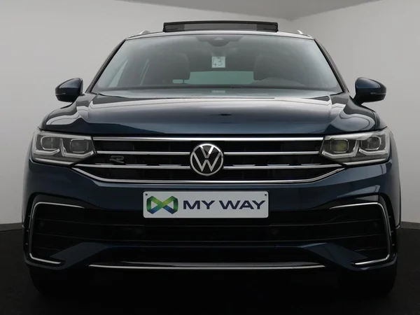VOLKSWAGEN Tiguan Dsl (2021) — foto 23 van 33