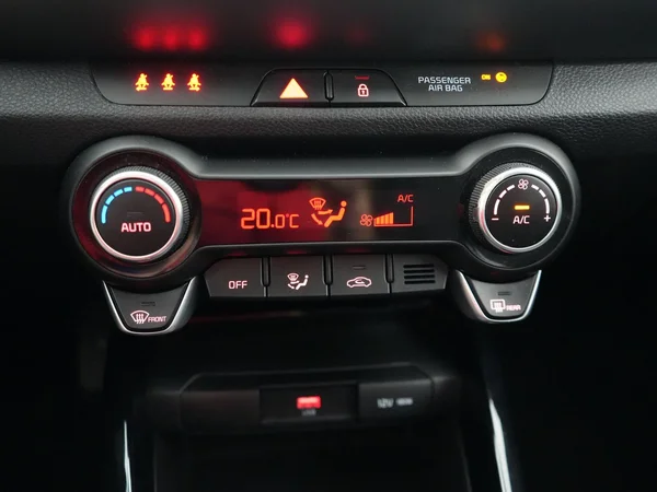 Kia Stonic (2025) — foto 9 van 21