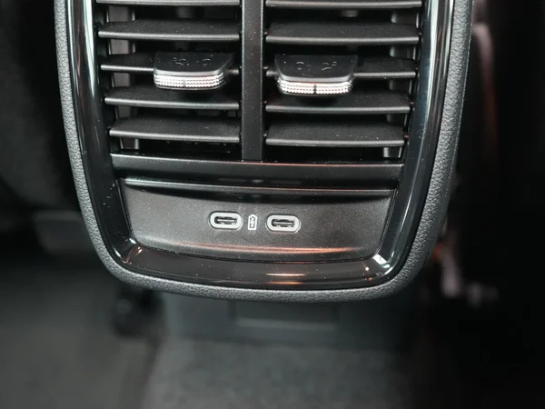 SKODA Kamiq (2026) — foto 9 van 28