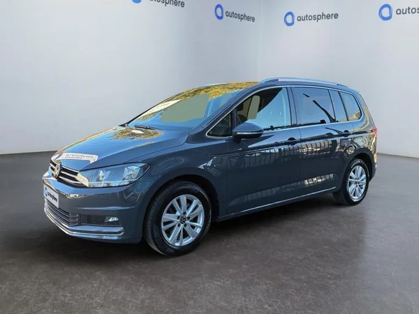 VOLKSWAGEN Touran (2023) — foto 1 van 23
