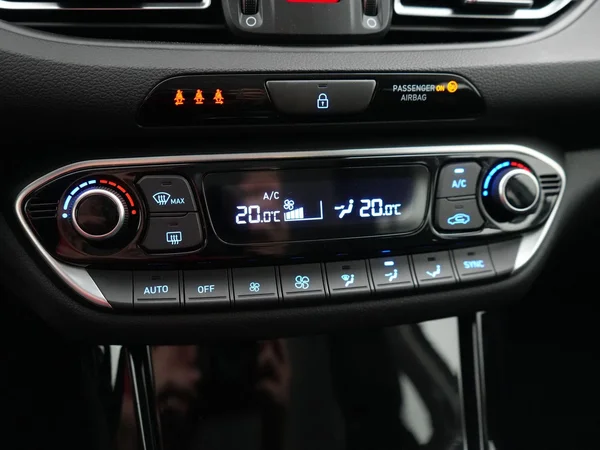 Hyundai i30 (2025) — foto 9 van 22