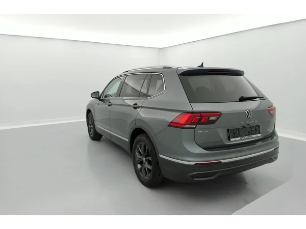 VOLKSWAGEN Tiguan Allspace (2022) — foto 6 van 35