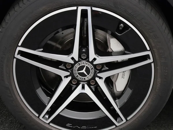 Mercedes-Benz C-Klasse (2023) — foto 8 van 60