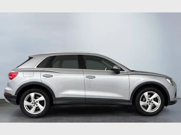 Audi Q3 (2022) — foto 18 van 24