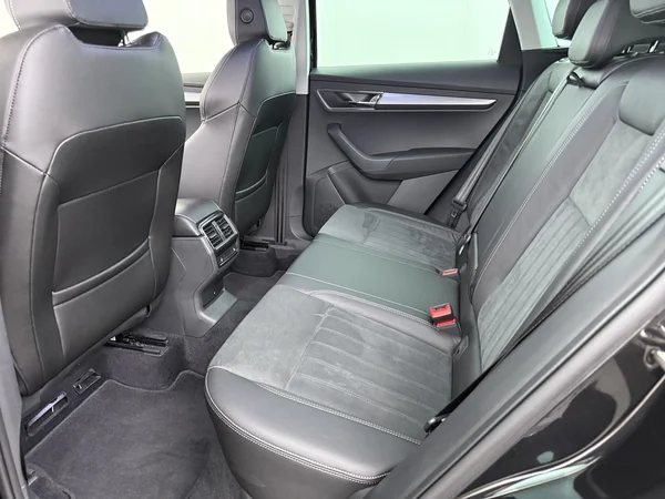 SKODA Karoq (2022) — foto 17 van 27