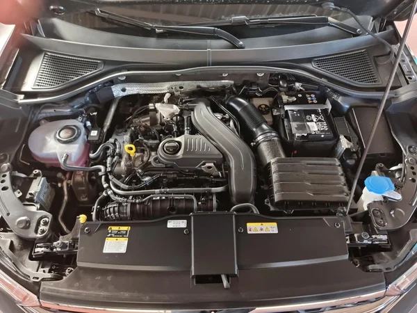 VOLKSWAGEN T-Roc (2025) — foto 16 van 23