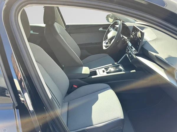 SEAT Leon ST (2025) — foto 2 van 24