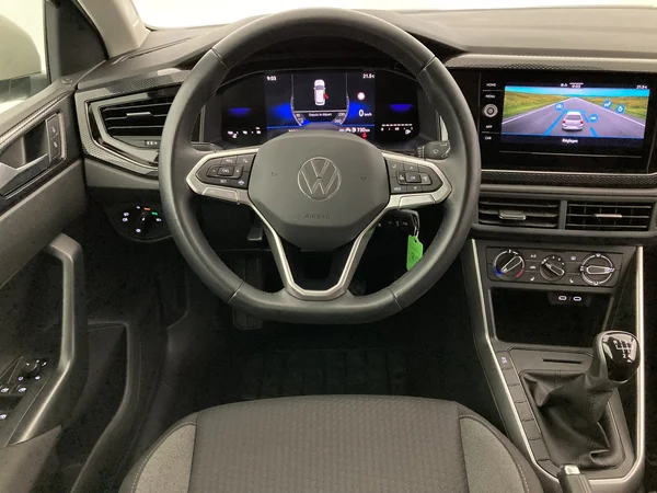 VOLKSWAGEN Polo (2025) — foto 8 van 36