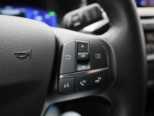 Ford Kuga (2022) — foto 10 van 39