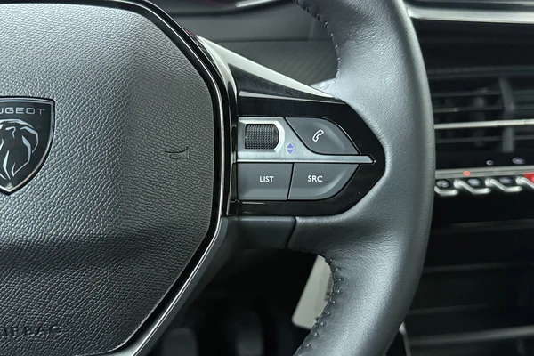 Peugeot 2008 (2025) — foto 8 van 20