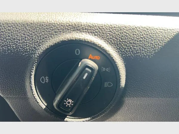 Volkswagen T-Roc (2023) — foto 5 van 22
