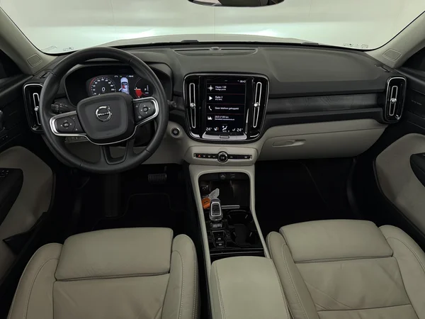 VOLVO XC40 (2022) — foto 34 van 34