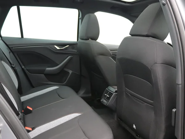 SKODA Kamiq (2024) — foto 25 van 30