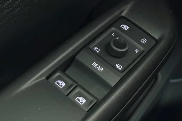 CUPRA Born (2024) — foto 23 van 23