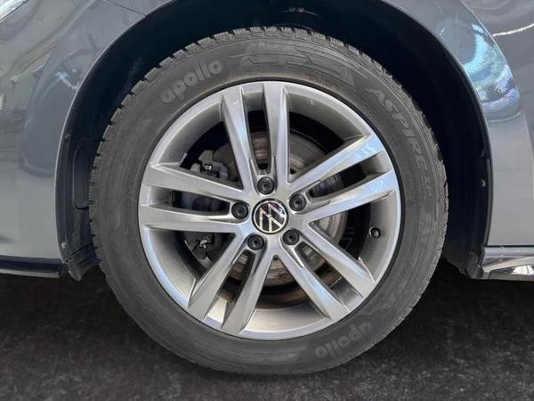 VOLKSWAGEN Touran Dsl (2024) — foto 34 van 34