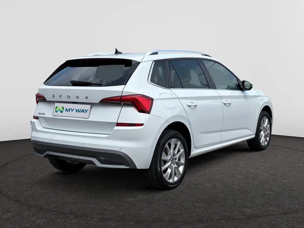 SKODA Kamiq (2022) — foto 6 van 11