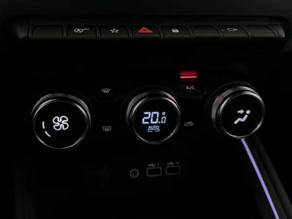 RENAULT Clio (2025) — foto 18 van 27