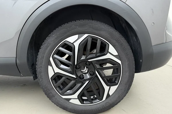 Citroen C4 (2023) — foto 16 van 19