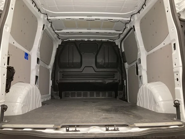 VOLKSWAGEN Transporter T7 30 Fou Swb Dsl (2025) — foto 18 van 45