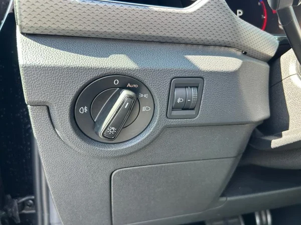 VOLKSWAGEN T-Cross (2022) — foto 21 van 31
