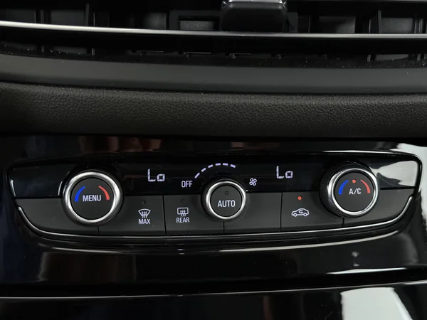 OPEL Grandland (2022) — foto 17 van 28