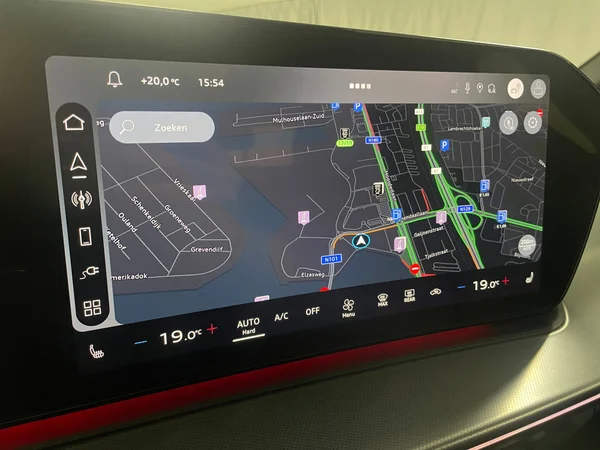 AUDI Q3 SUV e-hybrid (PHEV) (2025) — foto 15 van 15