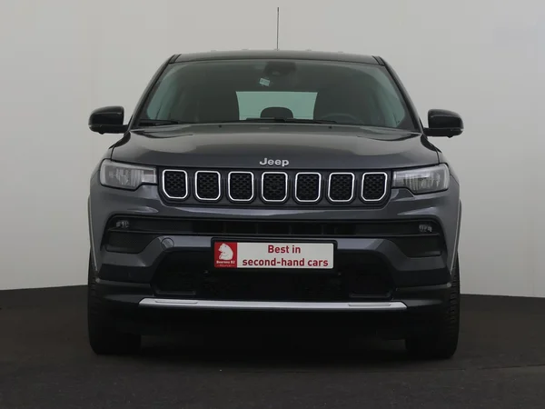 JEEP Compass (2024) — foto 27 van 29
