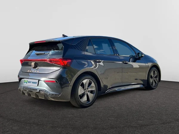CUPRA Born (2023) — foto 22 van 27