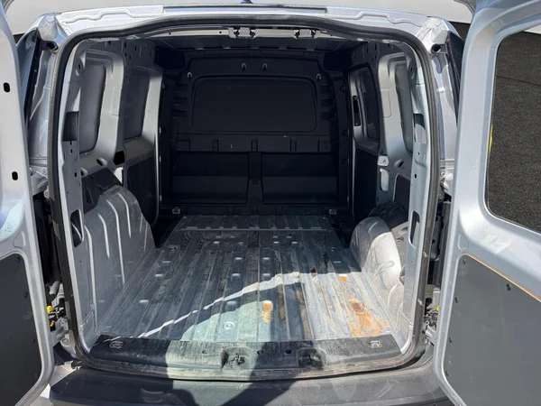 VOLKSWAGEN Caddy Van Dsl (2025) — foto 4 van 16