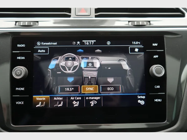 VOLKSWAGEN Tiguan eHybrid (PHEV) (2024) — foto 22 van 30