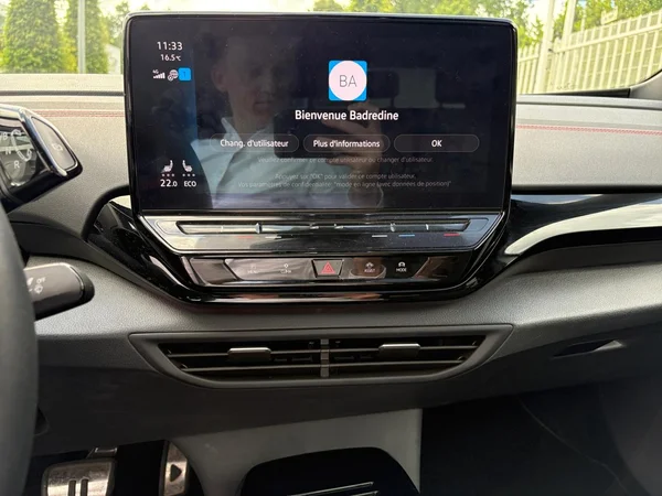 VOLKSWAGEN ID.5 (2024) — foto 3 van 24