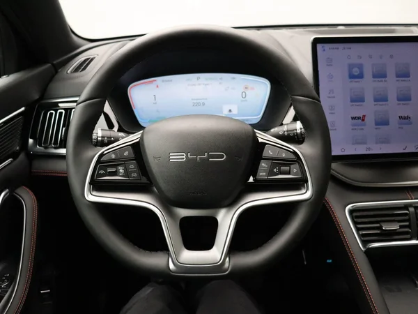 BYD SEAL U (2025) — foto 5 van 33
