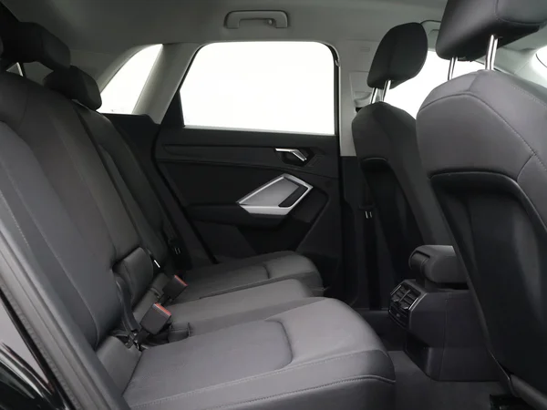 AUDI Q3 PHEV (2023) — foto 2 van 27
