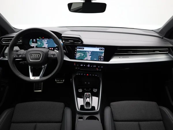 AUDI A3 Sportback (2025) — foto 22 van 23