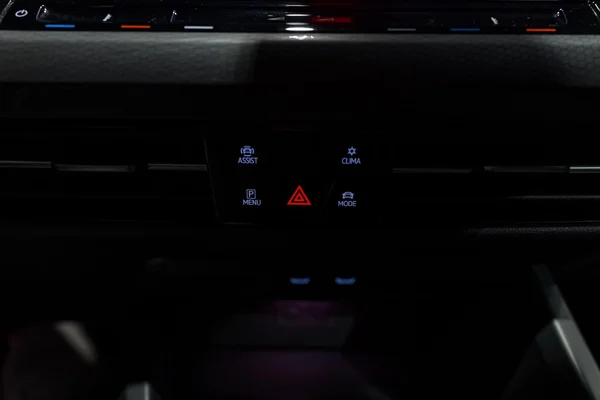 Volkswagen Golf (2020) — foto 17 van 40