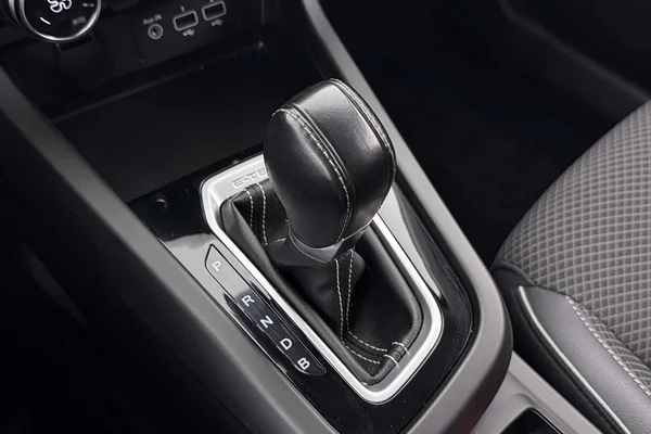 Renault Arkana E-TECH (HEV) (2022) — foto 13 van 37