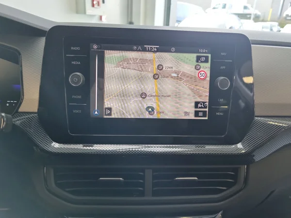 VOLKSWAGEN T-Cross (2024) — foto 3 van 19
