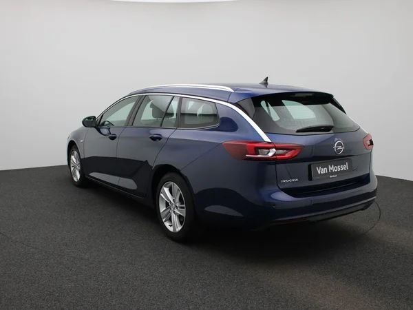 Opel Insignia (2022) — foto 12 van 37