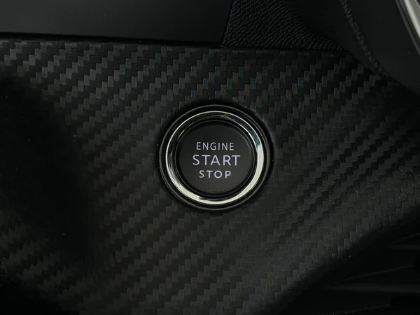 PEUGEOT e-2008 (2025) — foto 15 van 29