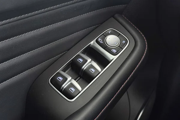 MG EHS PHEV (2023) — foto 13 van 33
