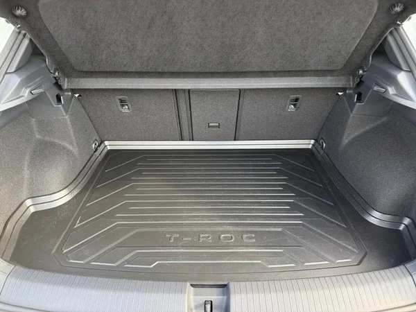 VOLKSWAGEN T-Roc (2024) — foto 28 van 28