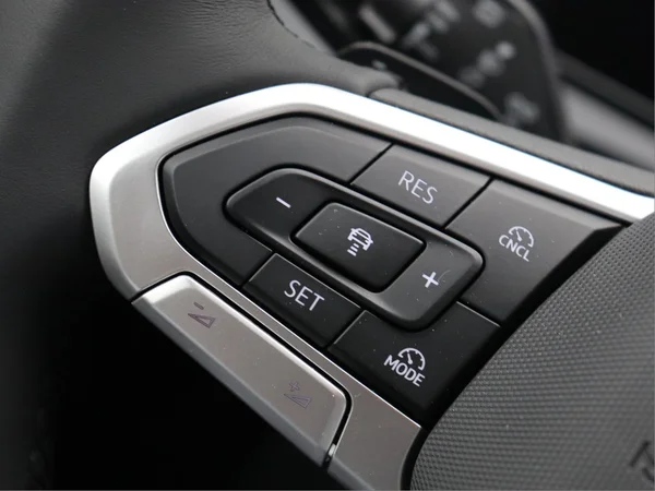 VOLKSWAGEN Tiguan (2026) — foto 7 van 15