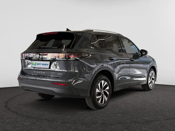 VOLKSWAGEN Tiguan (2026) — foto 16 van 24