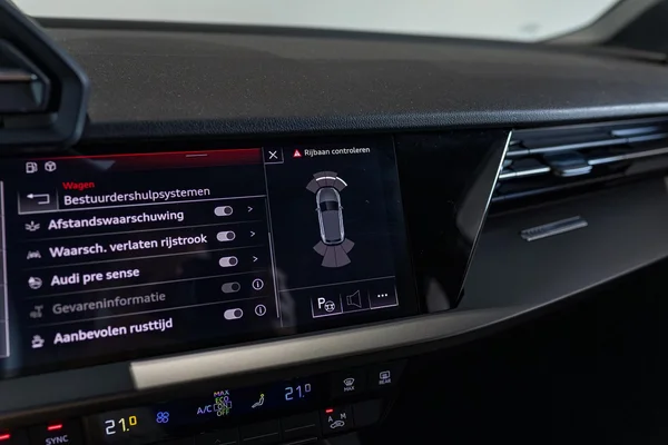 Audi A3 (2022) — foto 29 van 38