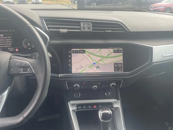 AUDI Q3 Sportback (2025) — foto 3 van 21