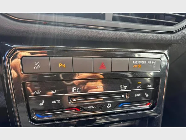 Volkswagen T-Cross (2025) — foto 13 van 31