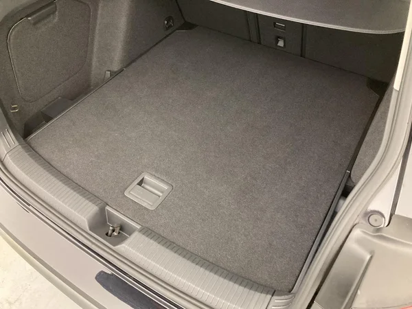 VOLKSWAGEN Golf VIII SW (2022) — foto 28 van 36