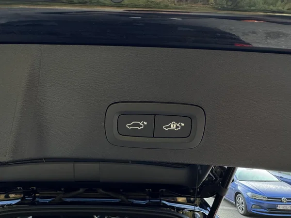 VOLVO XC40 (2025) — foto 9 van 18