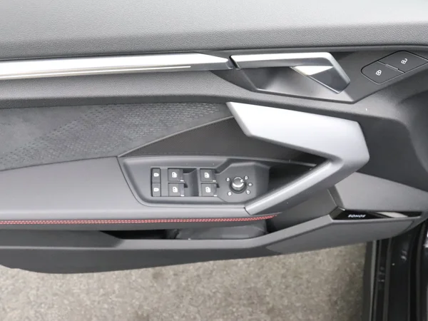 AUDI A3 Sportback (2025) — foto 6 van 23
